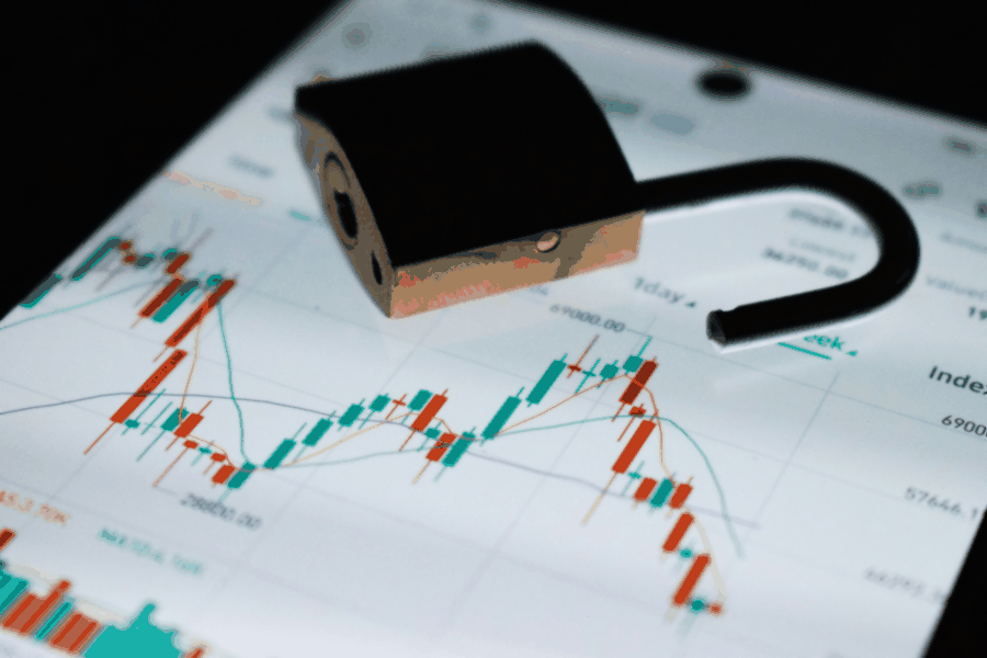 liquidity analysis session, forecasting challenges, treasury process gaps, corporate meeting room